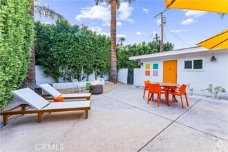 Building Photo - 502 Calle Santa Rosa S