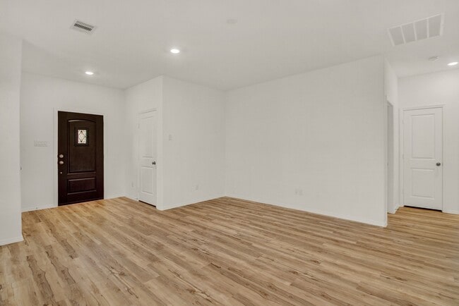 Building Photo - 18411 Cobalt Cove Ln