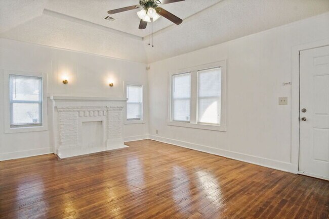Foto del edificio - 2145 N Kate Ave
