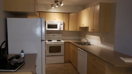 Building Photo - 0 Bed 0 Bath Unit in Fort Mcmurray, AB