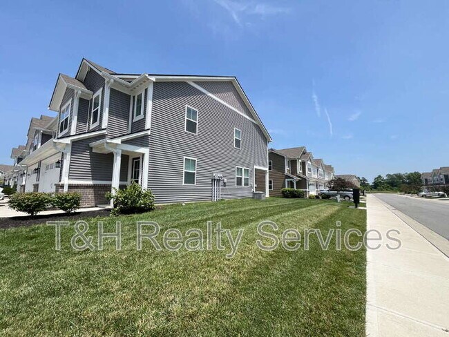 Building Photo - 1239 Newton St