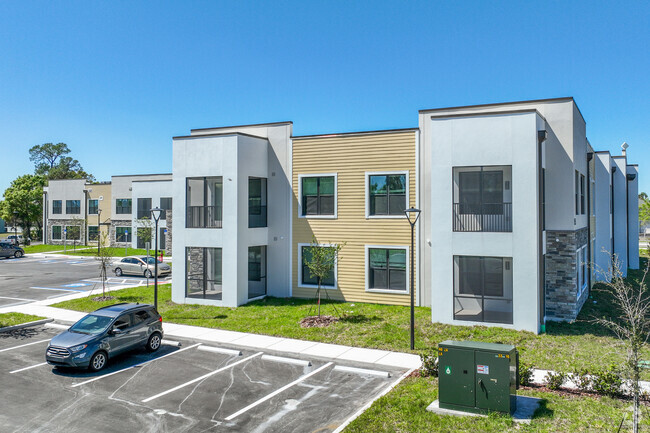 Building Photo - Baytown Apartments