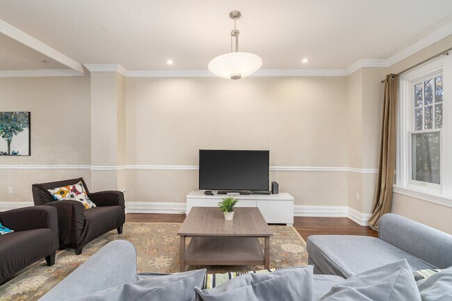 Foto del edificio - 2616 Connecticut Ave NW