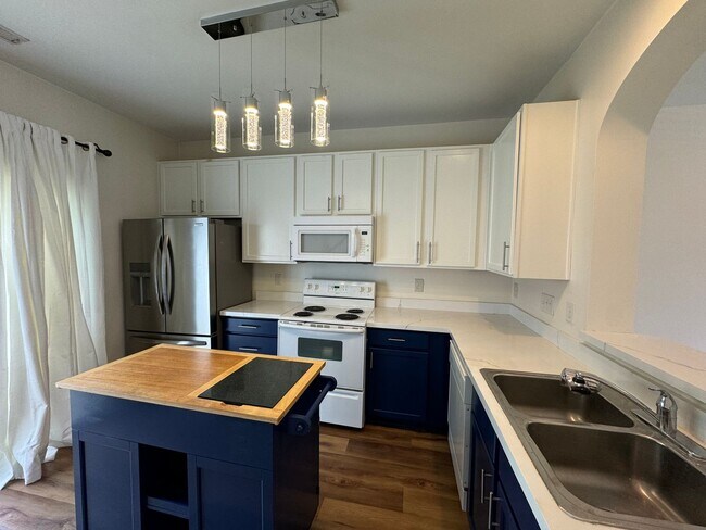 Foto del edificio - 2 Bedroom, 2 1/2 Bath Townhouse in Morrisv...