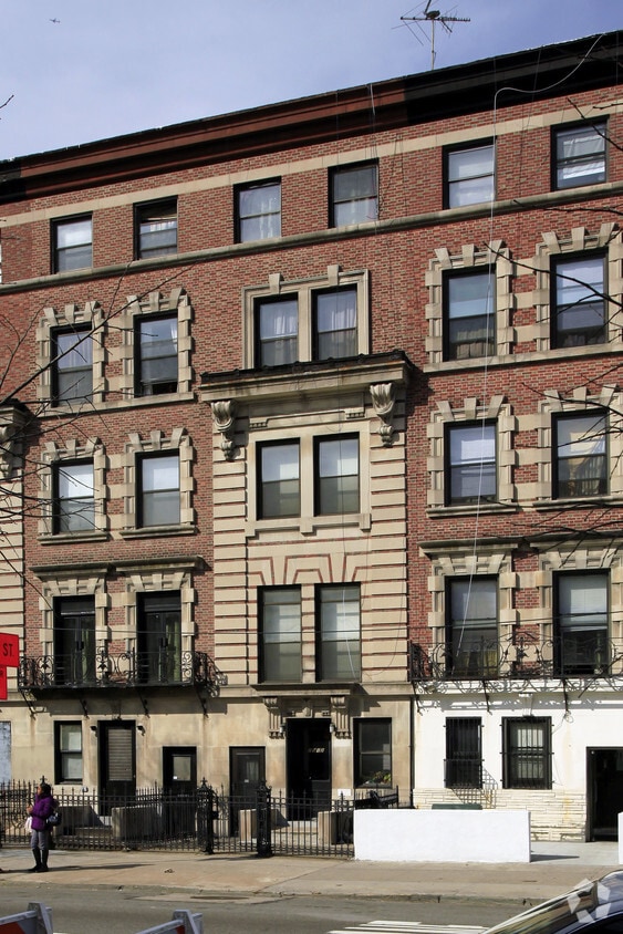 main buliding - 2112 Fifth Ave