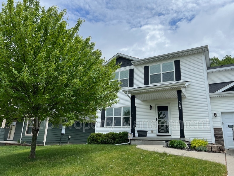 Foto principal - 5401 SE 27th St