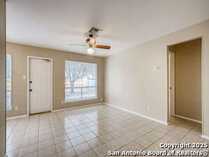 Foto del edificio - 5946 Cliff Bank St