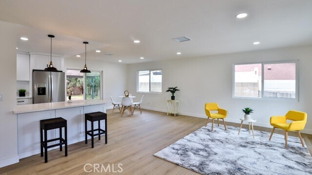 Foto del edificio - 5418 Rhonda Ave