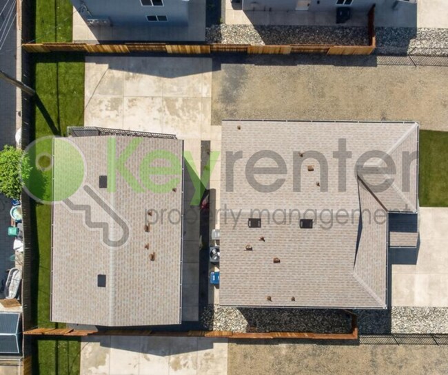Building Photo - 3250 Bozeman St
