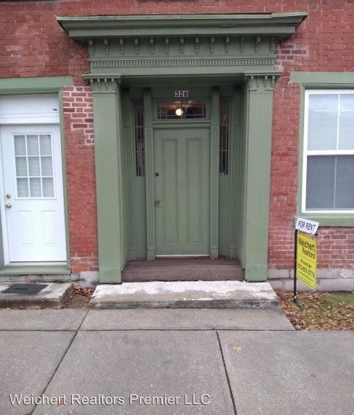 326 Broad St Unit Apt. 4, Montoursville, PA 17754 Room for Rent in