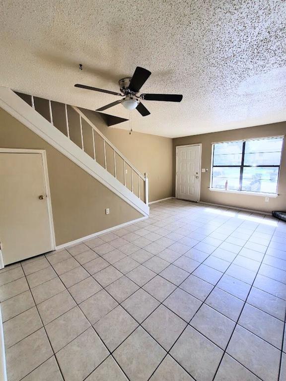 Foto del edificio - 719 N Beverly Ln