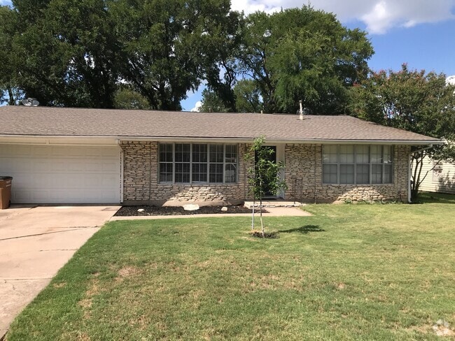 Quiet Cul de sac - 3006 Cedarlawn Cir