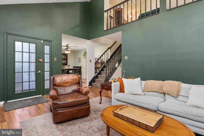 Foto del edificio - 4905 Colonel Addison Pl