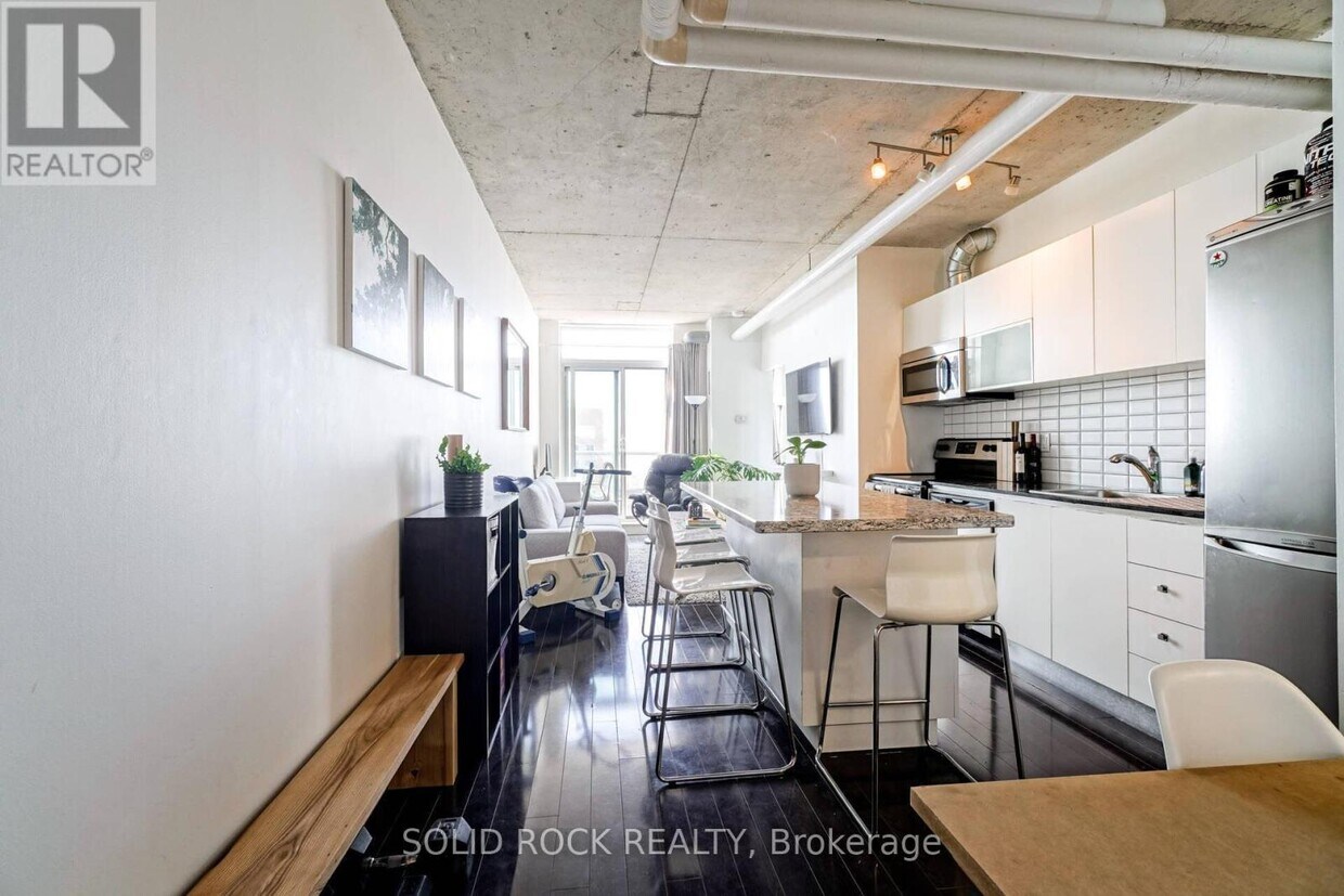 Photo principale - 150-2150 Sudbury St