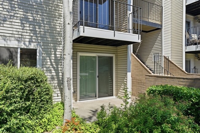 Building Photo - 4616 S Quail Vis Cv