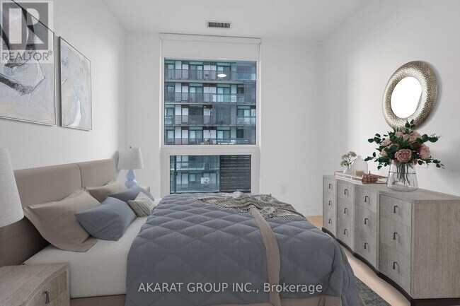 Building Photo - 39-2439 Roehampton Ave