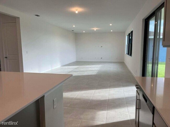 Building Photo - 4 br, 3 bath House - 1511 Heron Nook Rd