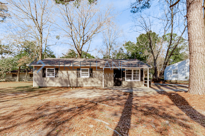 Primary Photo - Charming 3 Bedroom in Warner Robins!