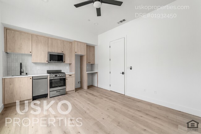 Building Photo - "Cozy 1-Bedroom 1-Bathroom Unit in Elverta"