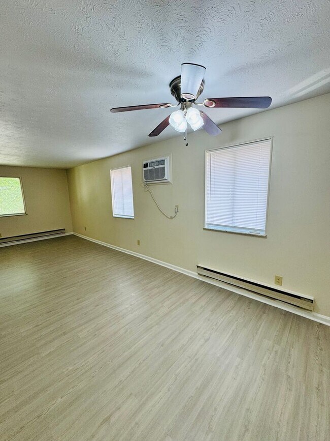 Foto del edificio - 1408 Jackson Ln