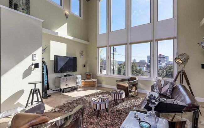 Foto del edificio - 2213 Curtis St