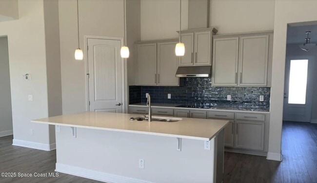 Building Photo - 1693 Killian Dr