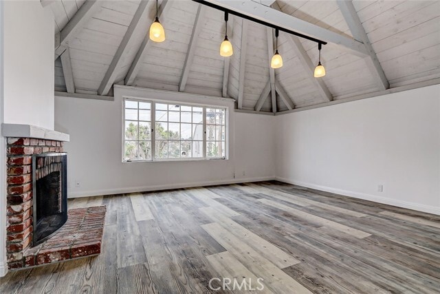Building Photo - 2050 Loma Dr