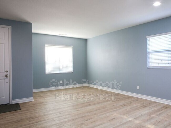 Building Photo - 38556 Persian Way