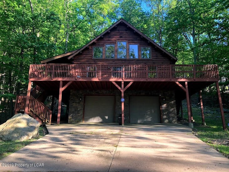 398 Tuscarora Dr, Hazleton, PA 18202 House for Rent in Hazleton, PA