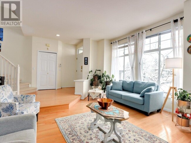 Building Photo - 2979 Panorama Dr