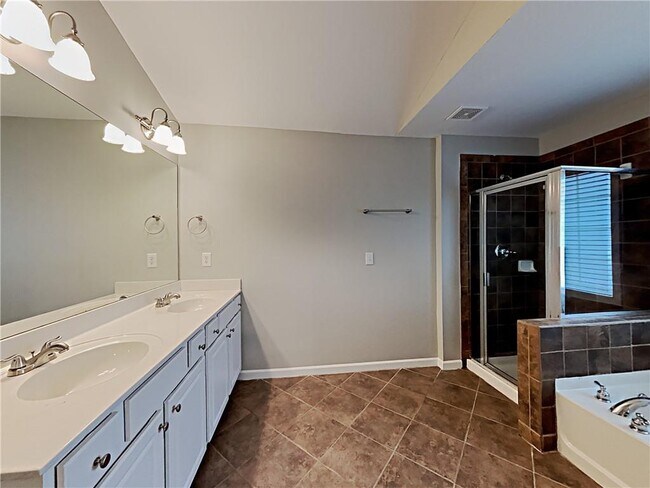 Foto del edificio - 2184 Longmont Dr
