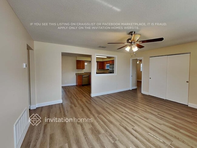 Foto del edificio - 7413 Fieldcrest Ave
