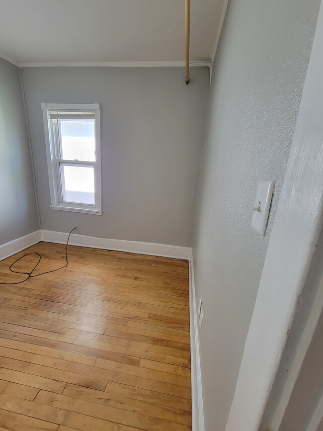 Foto del edificio - 2840 N Bartlett Ave