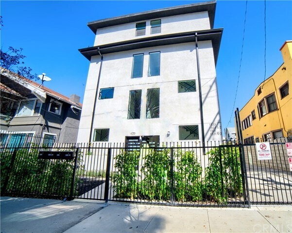 Building Photo - 1531 W 12th St