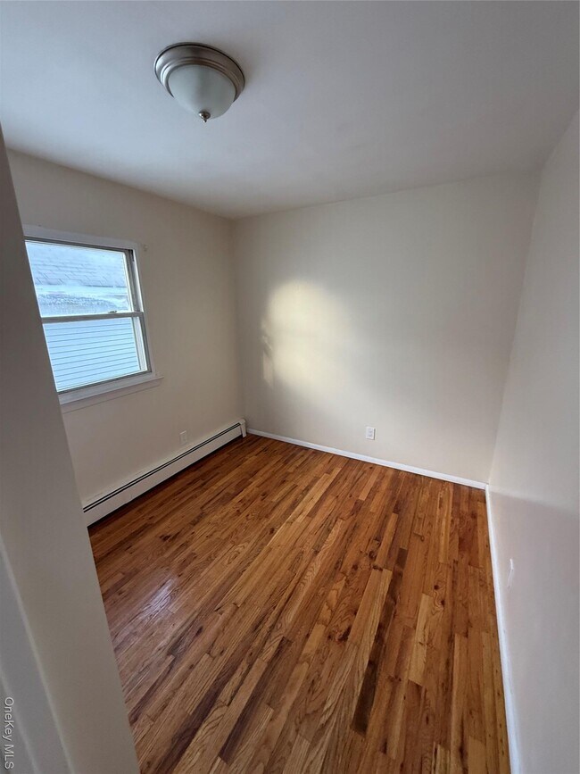 Foto del edificio - 102-12 216th St