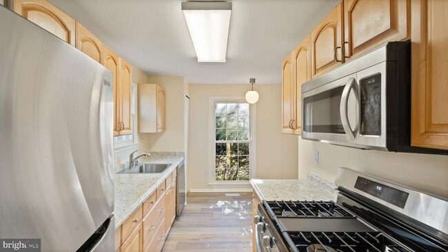 Building Photo - 14400 Salisbury Plain Ct