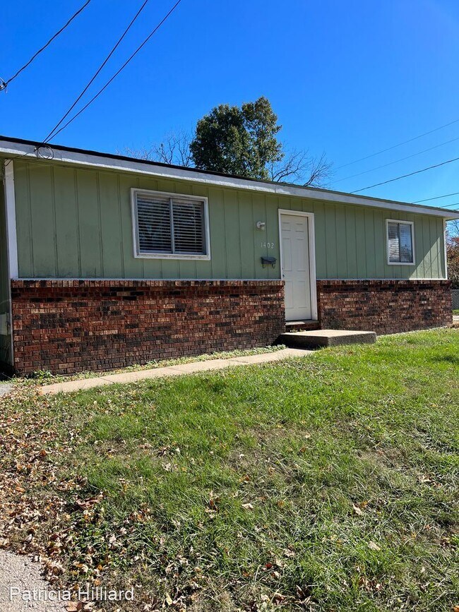 Building Photo - 2 br, 1 bath House - 1402 E Commercial St