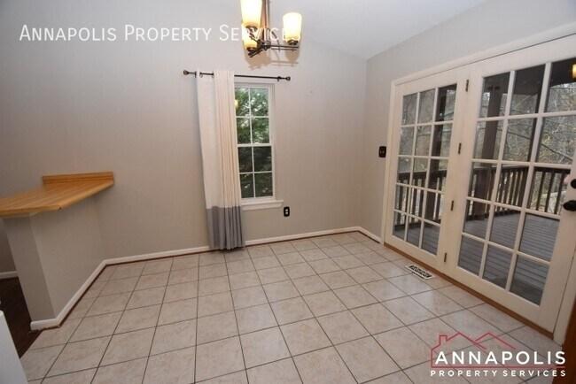 Foto del edificio - 130 Dennis Rd