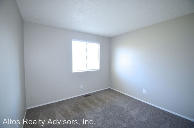 Foto del edificio - 16071-16099 E 16th Ave