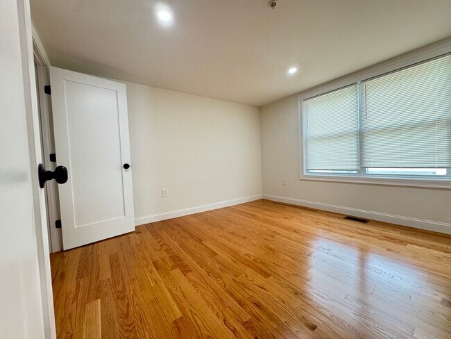 Foto del edificio - 298 Washington St