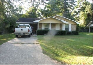 Building Photo - 804 Marie Ave