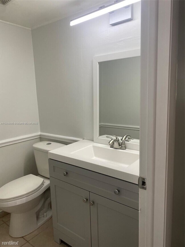 Foto del edificio - 3 br, 2.5 bath Townhome - 3641 NW 95th Ter