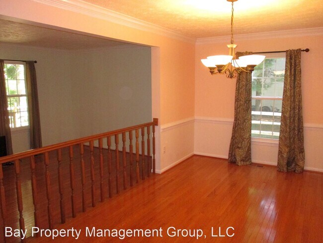 Building Photo - 3 br, 3.5 bath House - 11650 Sun Circle Way