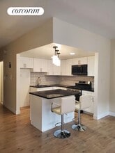 Building Photo - 71 E 118th St