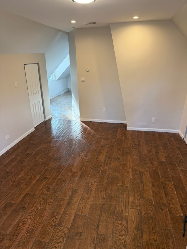 Foto del edificio - 1726 N Artesian Ave