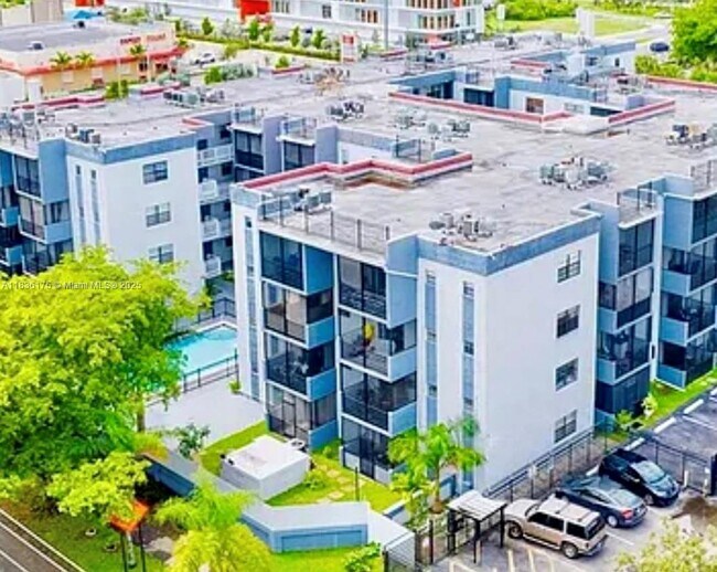 Foto del edificio - 13500 NE 3rd Ct