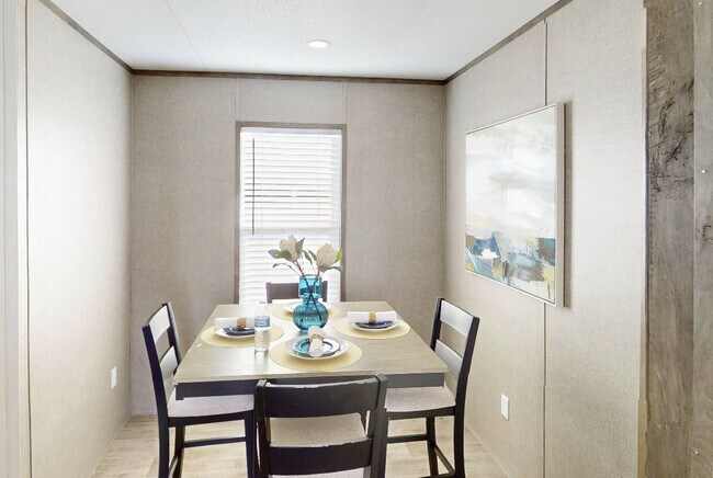 Foto del edificio - 124 Whitney Bnd Rd