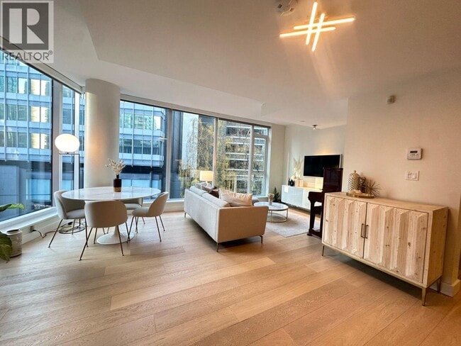 Building Photo - 1499 W Pender St