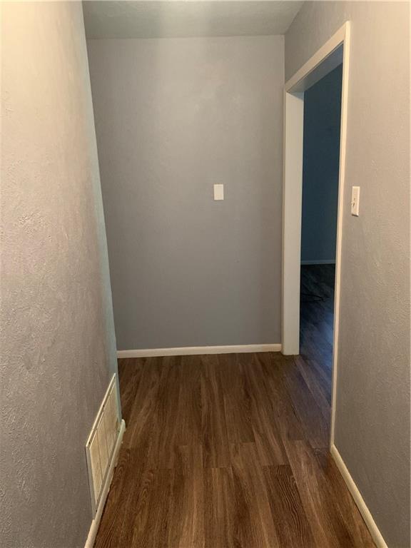 Building Photo - 1110 Sealane Dr