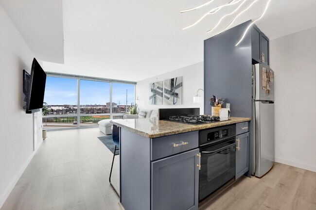 Foto del edificio - 9715 Woods Dr